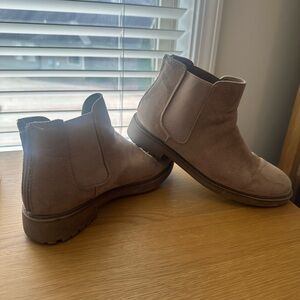 Stylish Tan Suede Ankle Boots